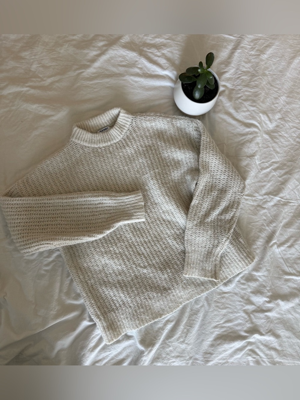 Old Navy Ivory Wool Blend Waffle-Knit Crewneck Sweater